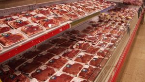 Proizvodnja mesa: Prihodi globalnog tržišta mogli bi porasti za više od 430,96 milijardi eura