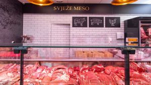 Proizvodnja i prerada mesa u Hrvatskoj – od delicija za Napoleonove trupe do natjecanja u kvaliteti pršuta