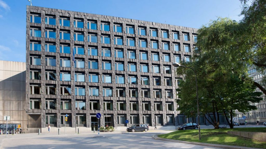 https://www.riksbank.se/en-gb/press-and-published/press-contact/press-photos/riksbank-building/