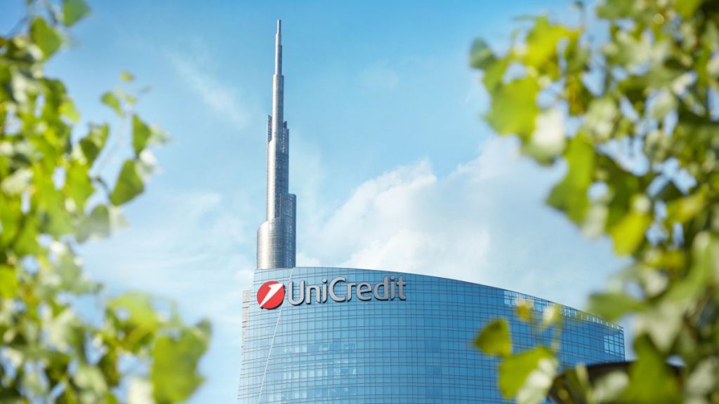 https://www.unicreditgroup.eu/content/dam/unicreditgroup-eu/images/press-and-media/Photogallery/Buildings/UC-Tower_Green