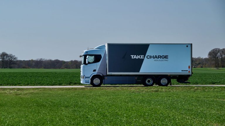 https://media.scania.com/fotoweb/archives/5011-Images/Mediaprovider_A/241/24102/24102-022.tif.info#c=%2Ffotoweb%2Farchives%2F5011-Images%2F