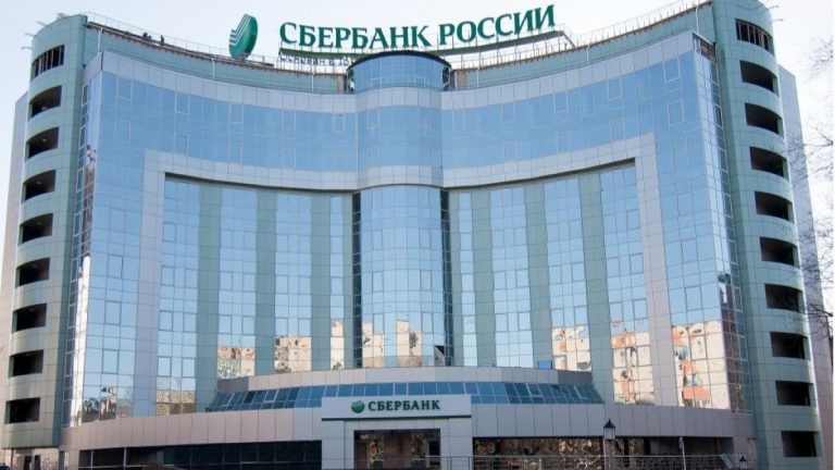 https://en.wikipedia.org/wiki/Sberbank#/media/File:%D0%A1%D0%B1%D0%B5%D1%80%D0%B1%D0%B0%D0%BD%D0%BA_%D0%A5%D0%B0%D0%B1%D0%B0%D1%80%D0%BE%D0%B2%D1%81%D0%BA.png