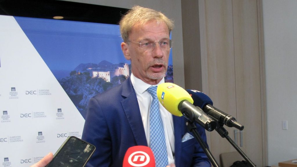 Hina/Mario Mrazović