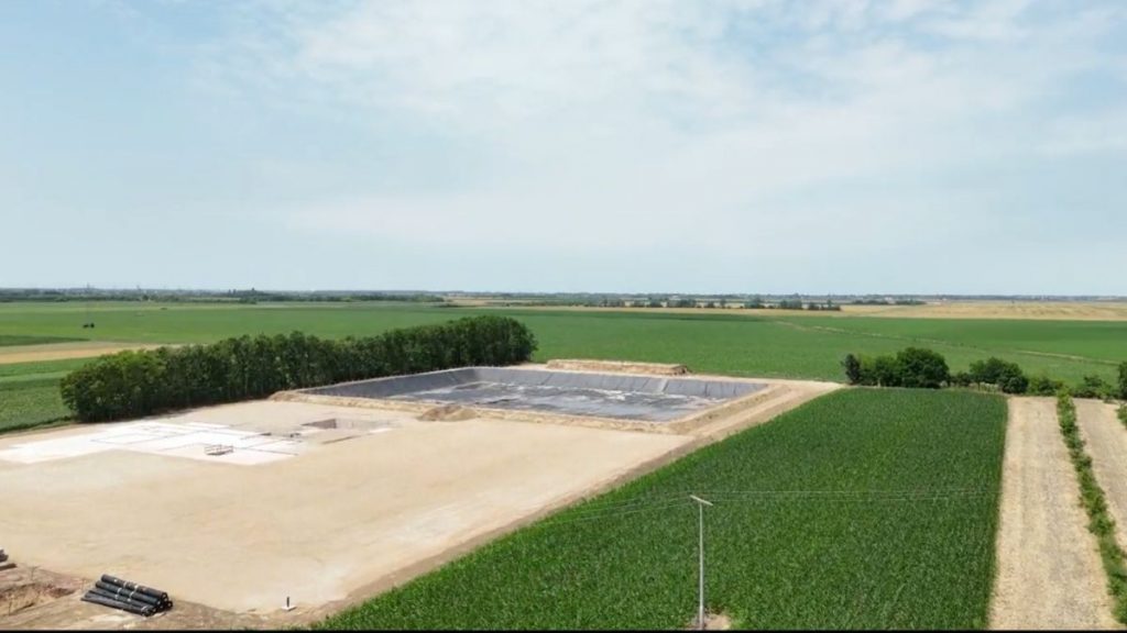 https://www.azu.hr/hr-hr/novosti/izrada-lokacija-za-istrazne-geotermalne-busotine-osijek-gt-1-osgt-1-i-vinkovci-gt-1-vingt-1/
