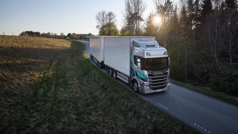 https://media.scania.com/fotoweb/archives/5011-Images/Mediaprovider_A/2025/250/25088/25088-007.tif.info#c=%2Ffotoweb%2Farchives%2F5011-Images%2F