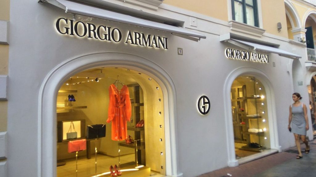 https://commons.wikimedia.org/wiki/File:Shop_of_fashion_label_Giorgio_Armani_shopfront,_Island_of_Capri.jpg