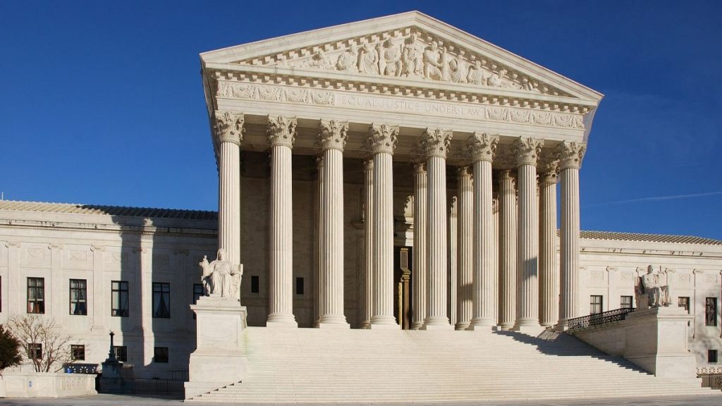 https://commons.wikimedia.org/wiki/File:US_Supreme_Court_-_corrected.jpg