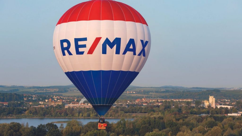 RE/MAX