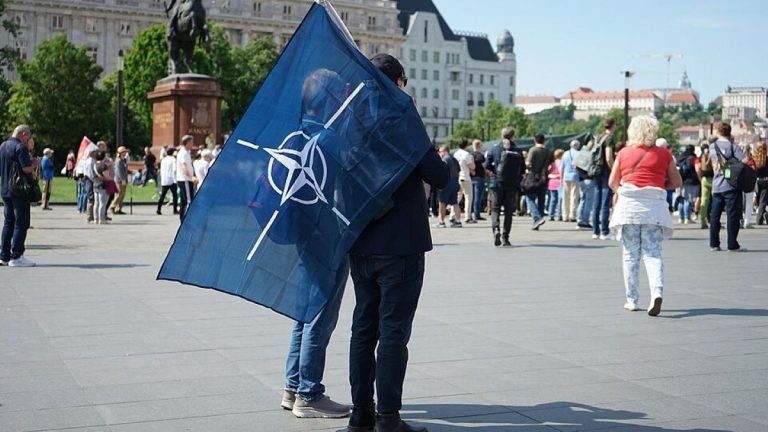 Trump traži više za NATO, Europa traži ravnotežu između sigurnosti i proračuna