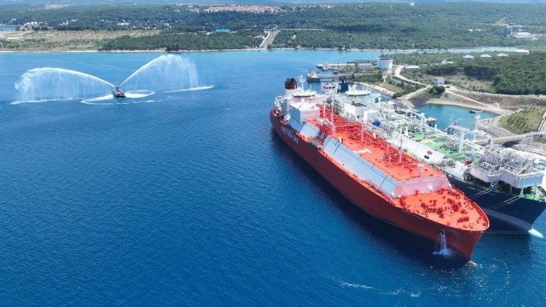 LNG Krk može amortizirati manjak katarskog plina, ali njegov puni potencijal čeka plinovode