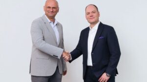 Mark Greenberg, komercijalni direktor Paywarda, i Jarkko Mäensivu, izvršni direktor Saldo Bank. Foto Kotryna Šiugždaitė Saldo Bank.